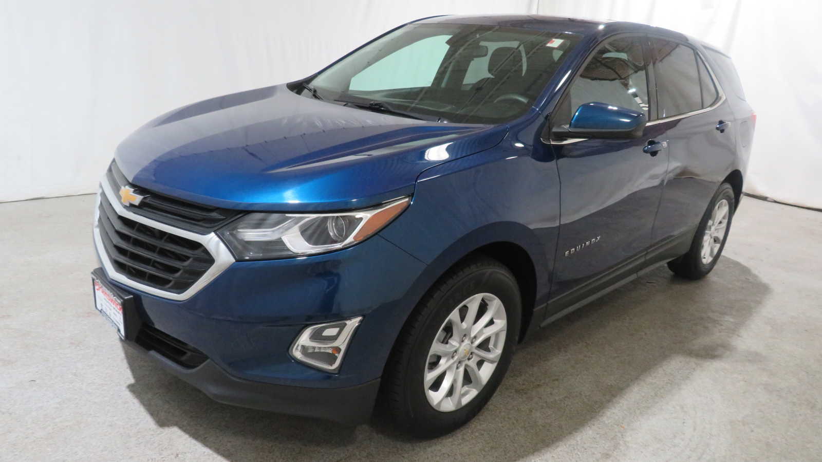 Used 2019 Chevrolet Equinox LT with VIN 2GNAXKEV0K6190190 for sale in Brunswick, OH