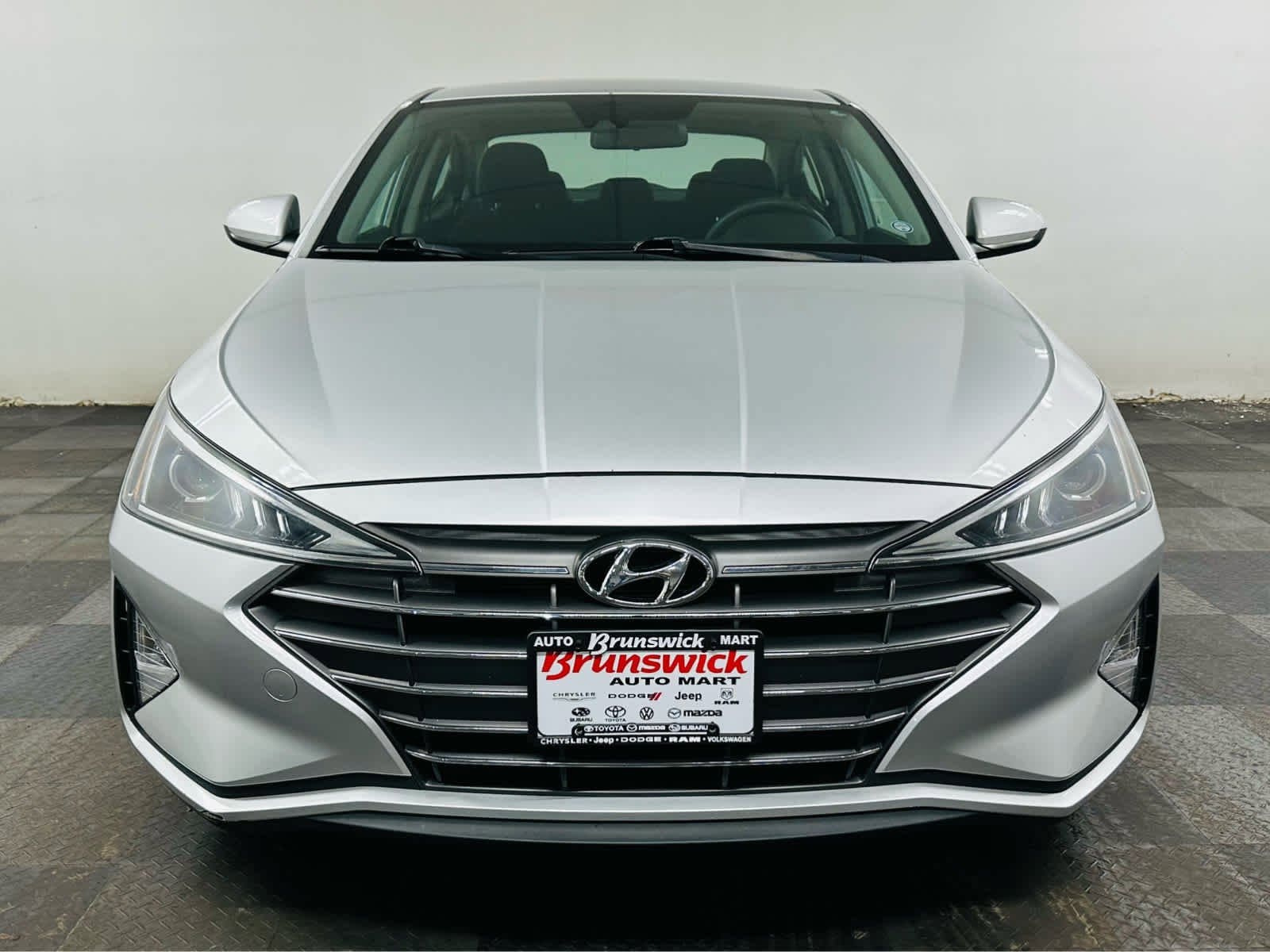 View vehicle photo 2