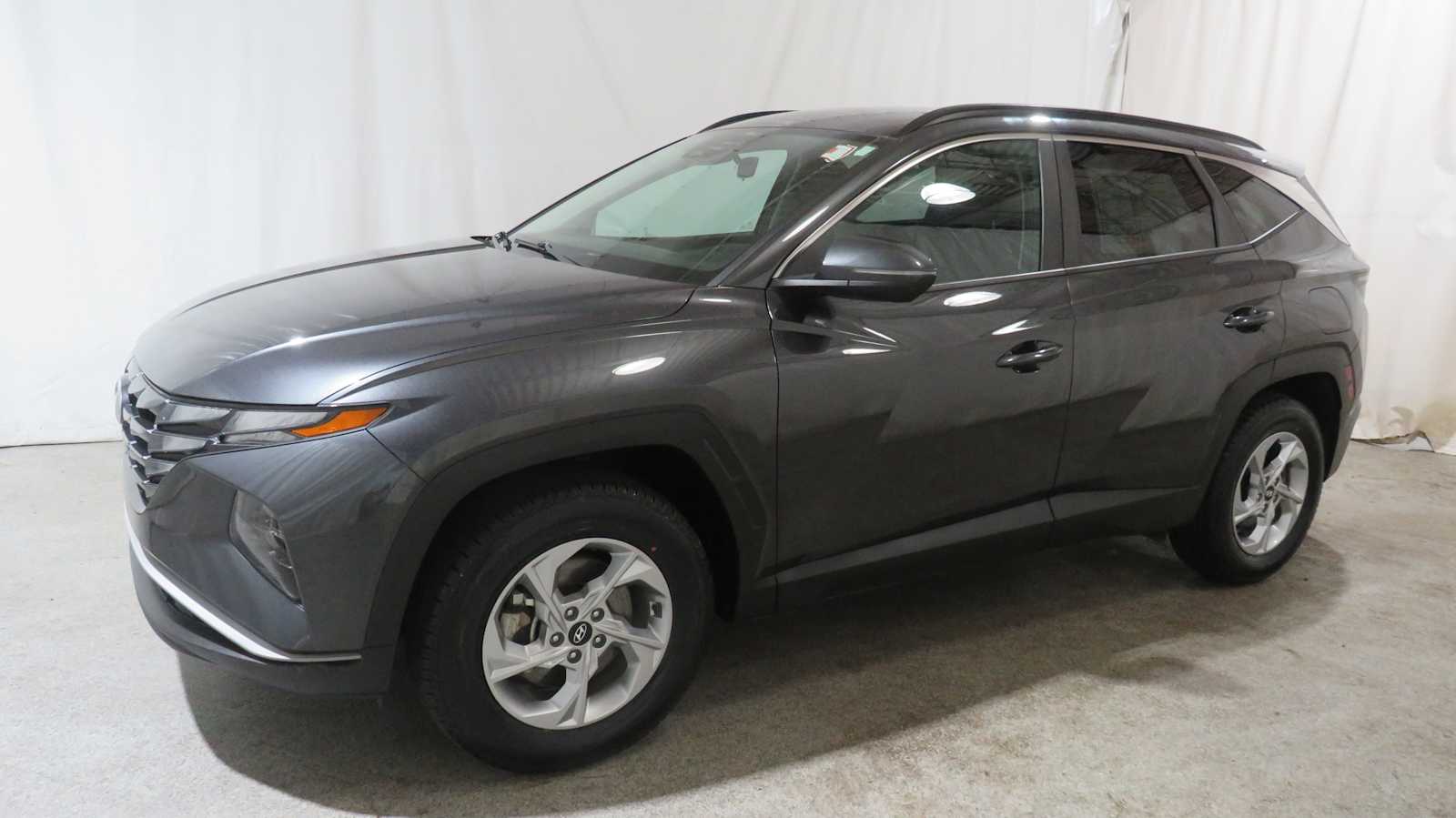 2022 Hyundai Tucson SEL photo 2