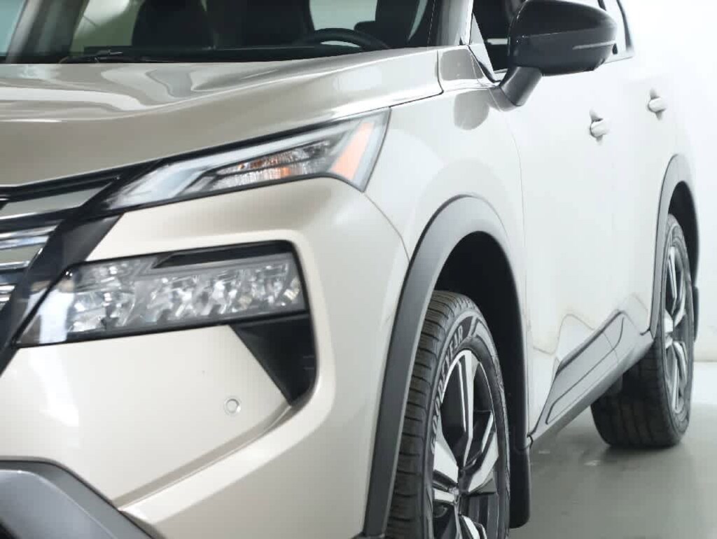 Used 2025 Nissan Rogue SL SUV