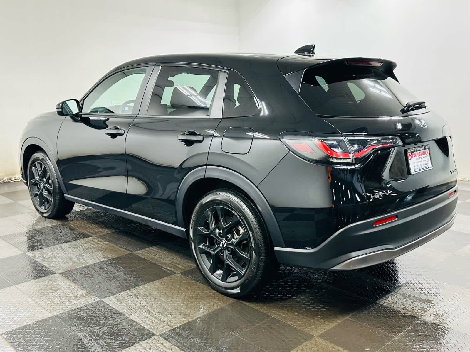 2025 Honda HR-V Sport photo 2