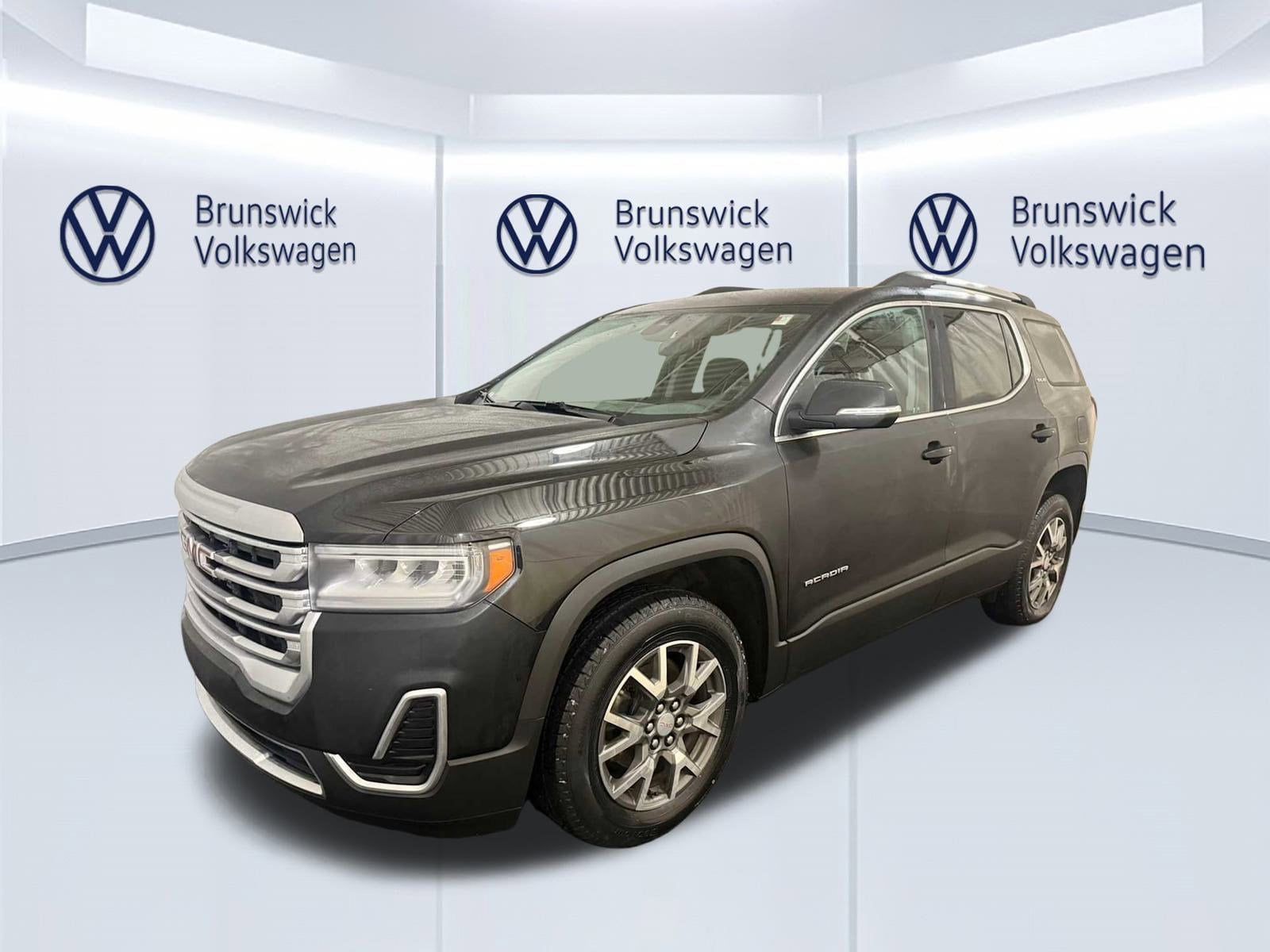 2023 GMC Acadia SLE's photo