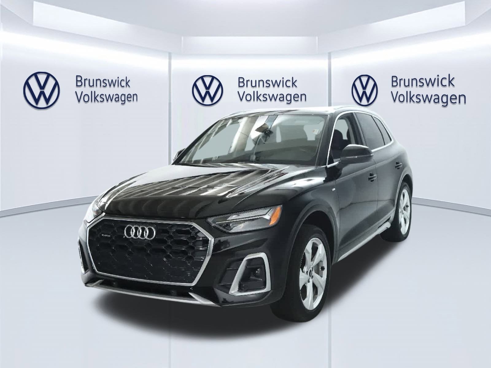 2023 Audi Q5 Premium Plus's photo