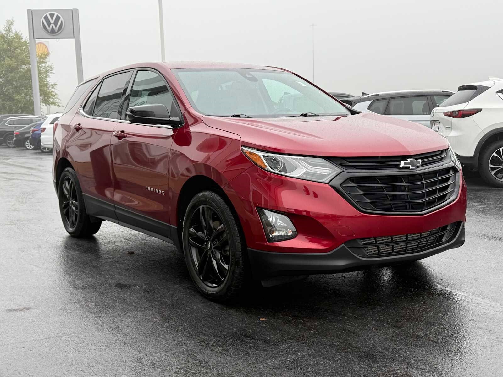 2020 Chevrolet Equinox LT photo 3