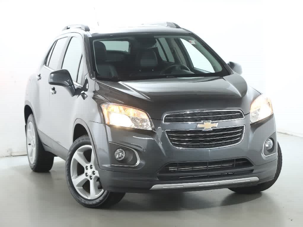 Used 2016 Chevrolet Trax LTZ with VIN 3GNCJRSB0GL214147 for sale in Brunswick, OH
