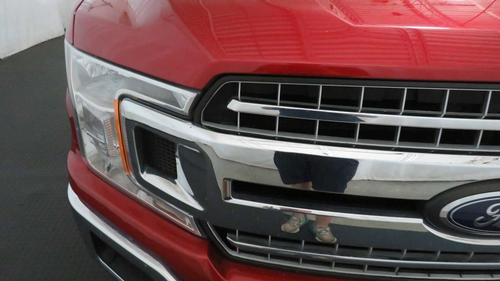 2019 Ford F-150 XLT photo 4