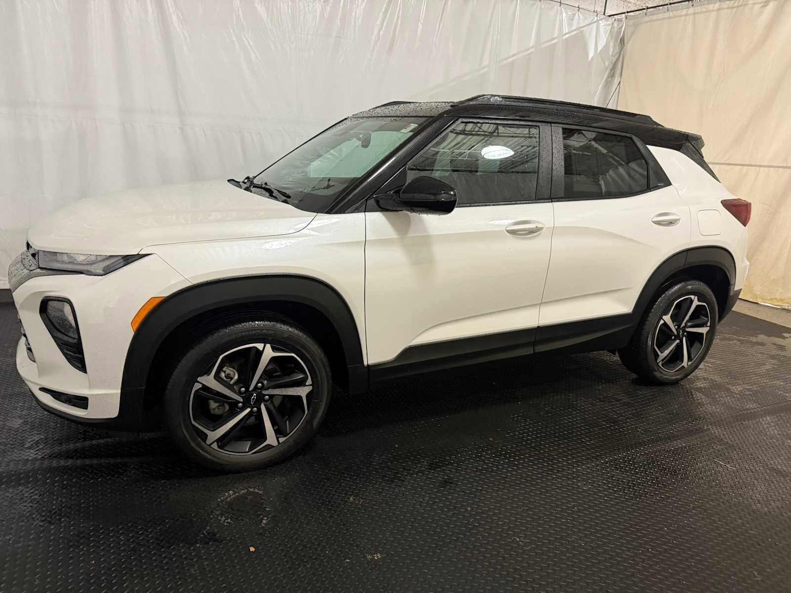 2023 Chevrolet Trailblazer RS photo 2