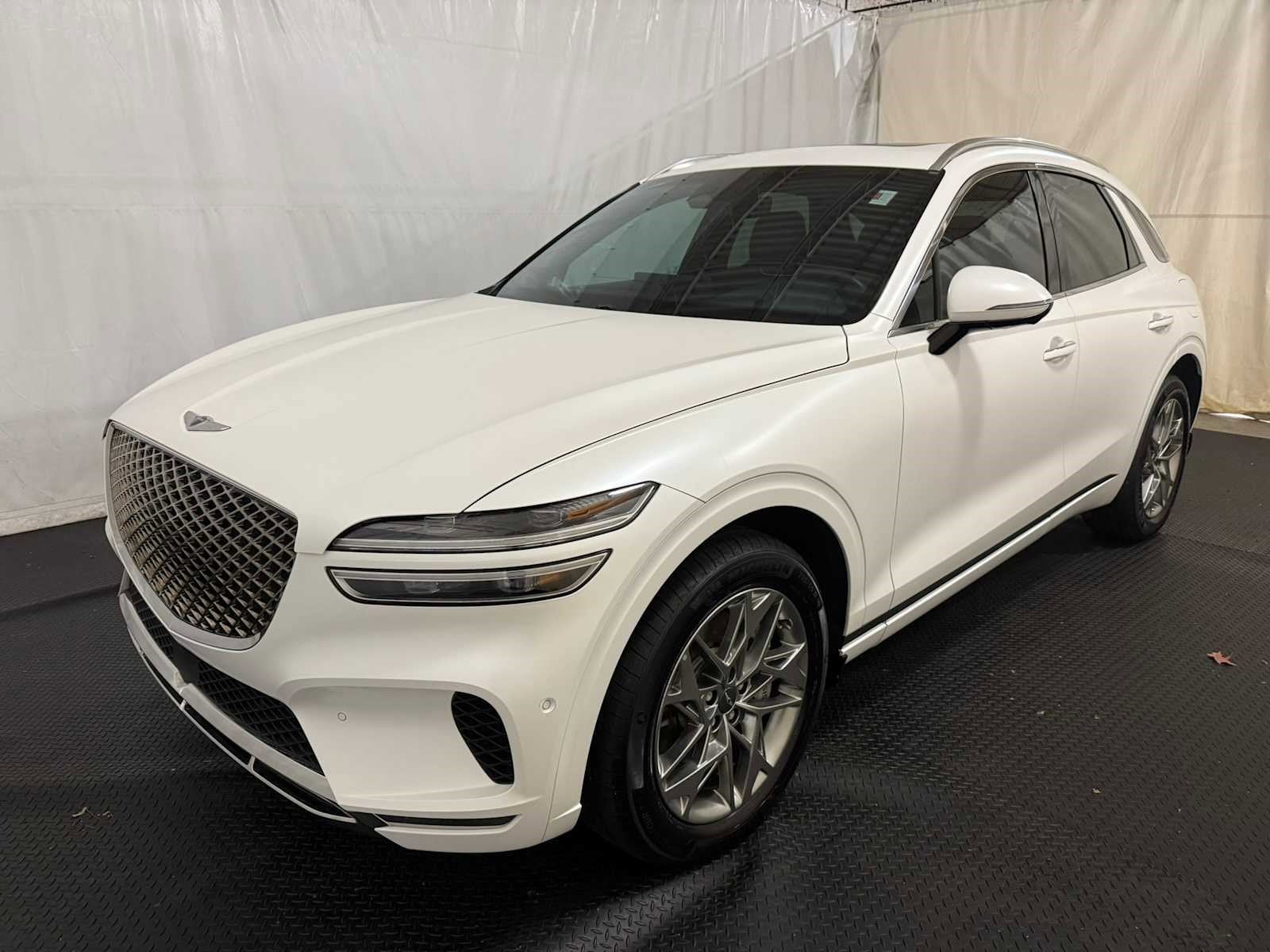 2023 GENESIS GV70 Standard