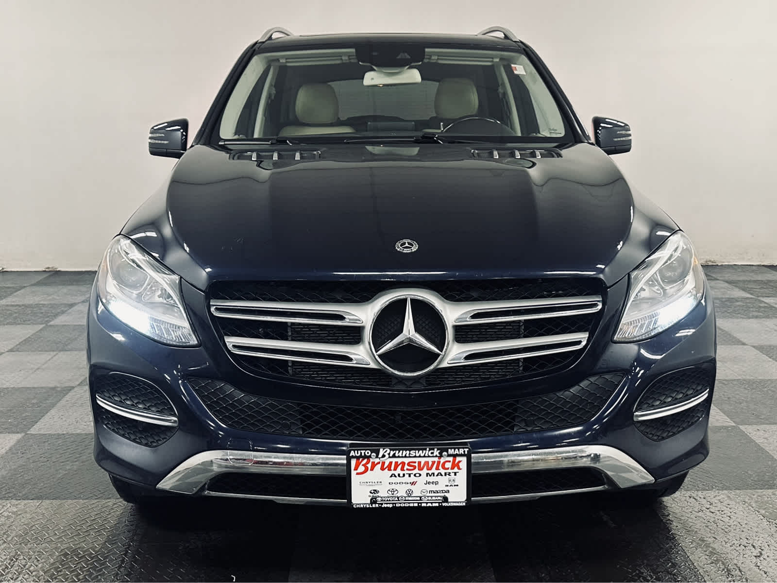 Used 2019 Mercedes-Benz GLE-Class GLE400 with VIN 4JGDA5GB2KB218852 for sale in Brunswick, OH