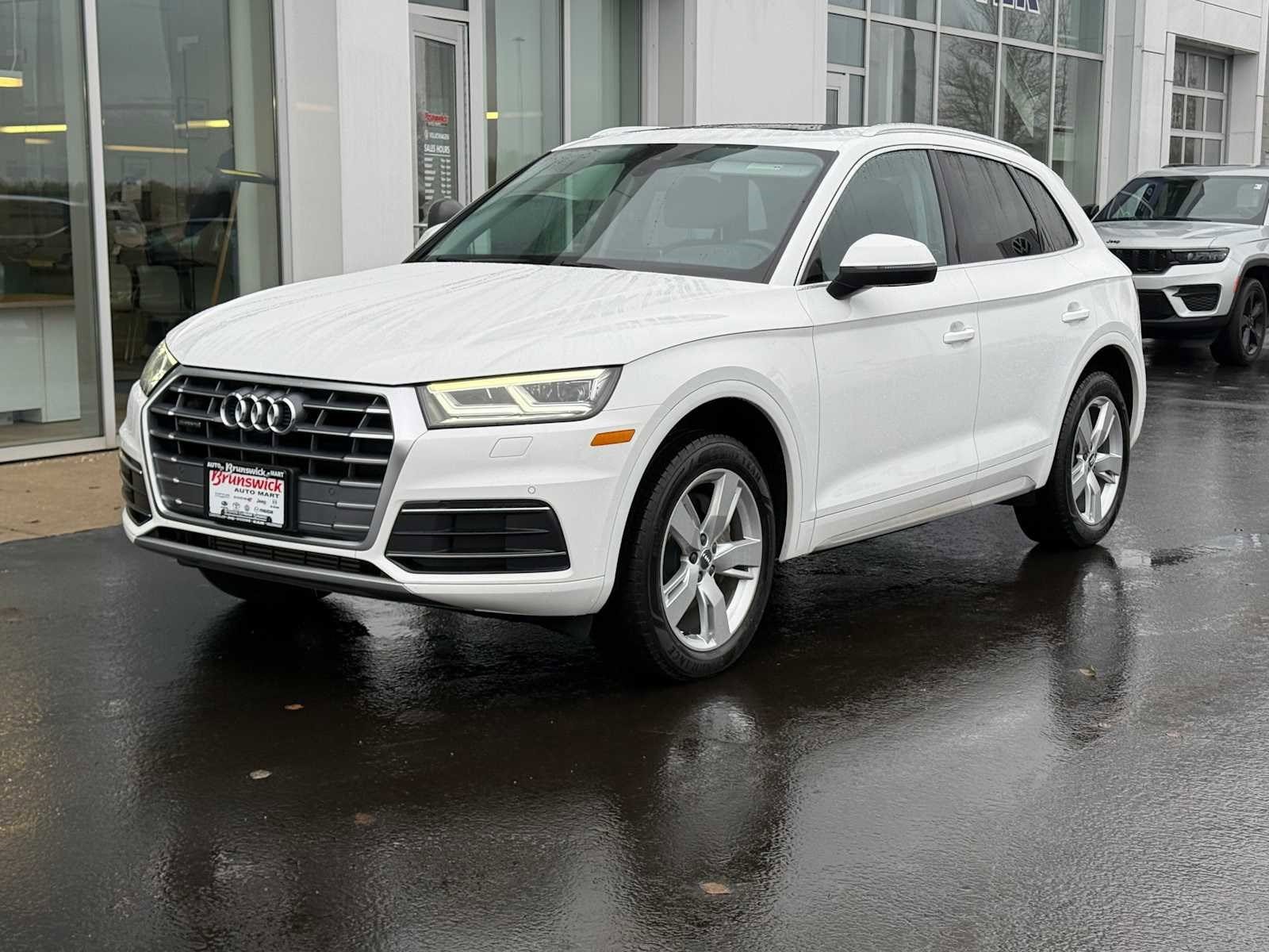 2019 Audi Q5 Premium Plus's photo