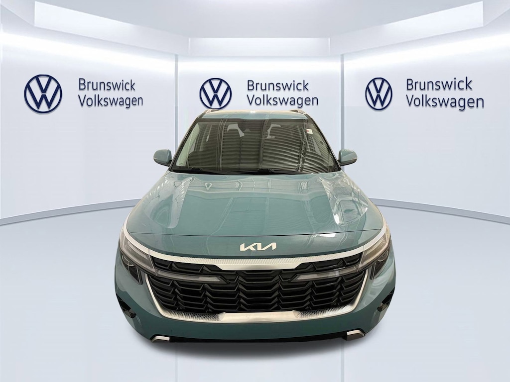 Used 2024 Kia Seltos EX SUV