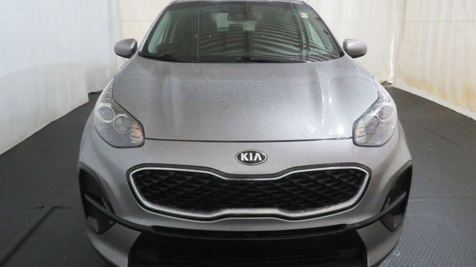 2022 Kia Sportage LX photo 3