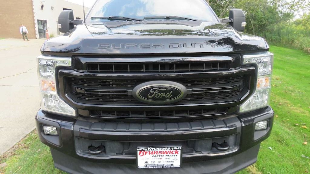 Used 2022 Ford F-250 XLT 4WD Crew Cab 6.75 Box Truck Crew Cab