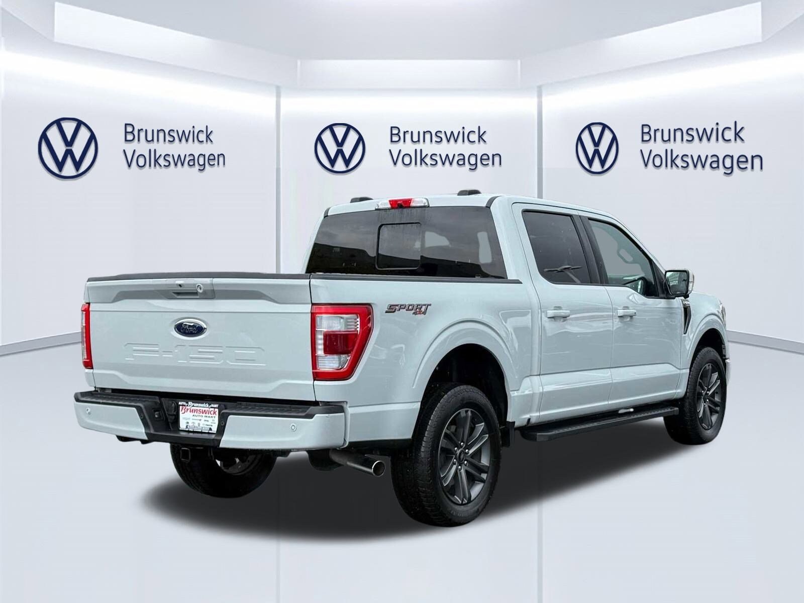2023 Ford F-150 Lariat photo 4