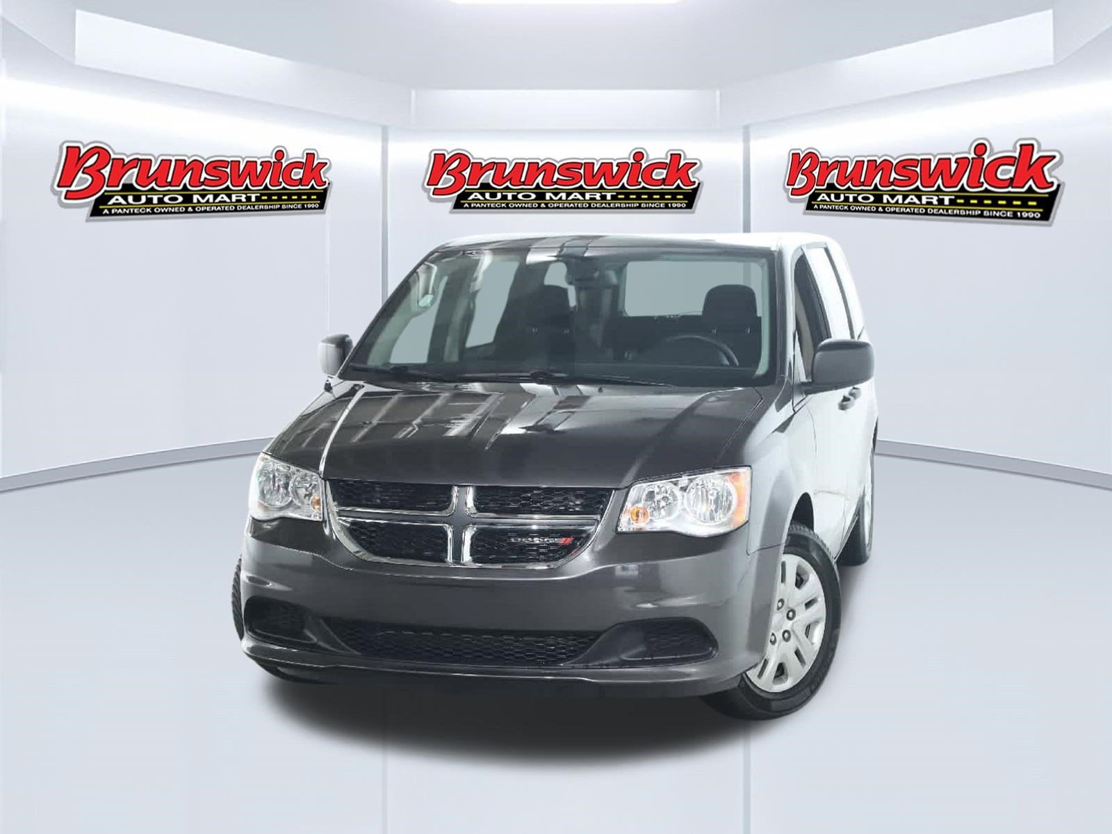 View vehicle photo 3