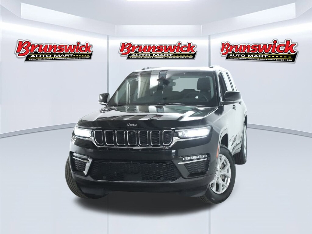Used 2023 Jeep Grand Cherokee Limited SUV