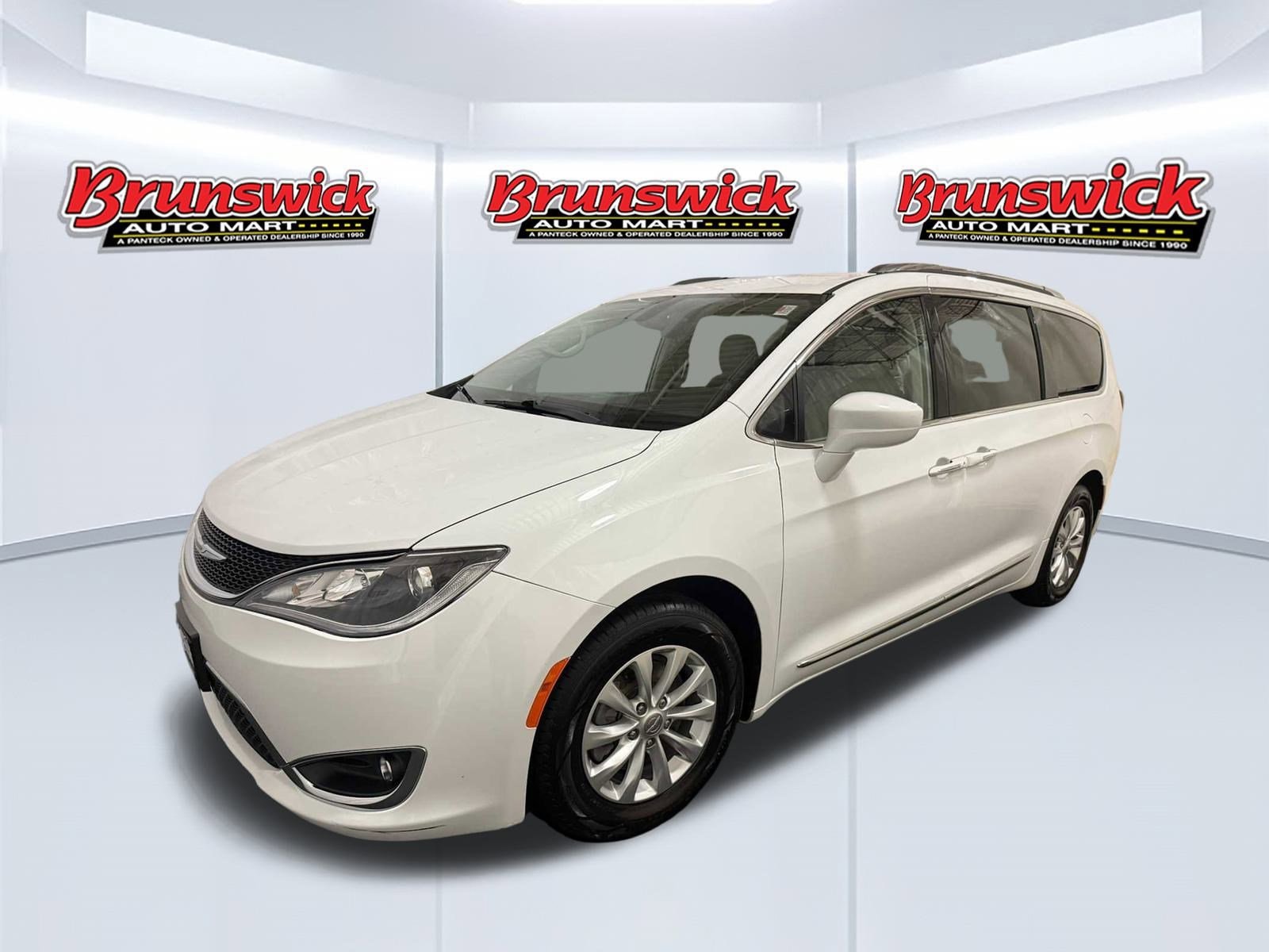 2018 Chrysler Pacifica Van  2018 Chrysler Pacifica Van