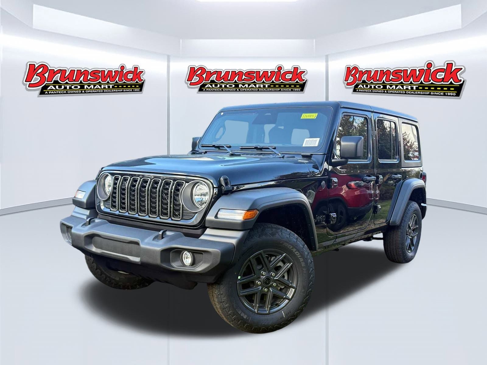 2026 Jeep Wrangler 4-Door Sport S's photo