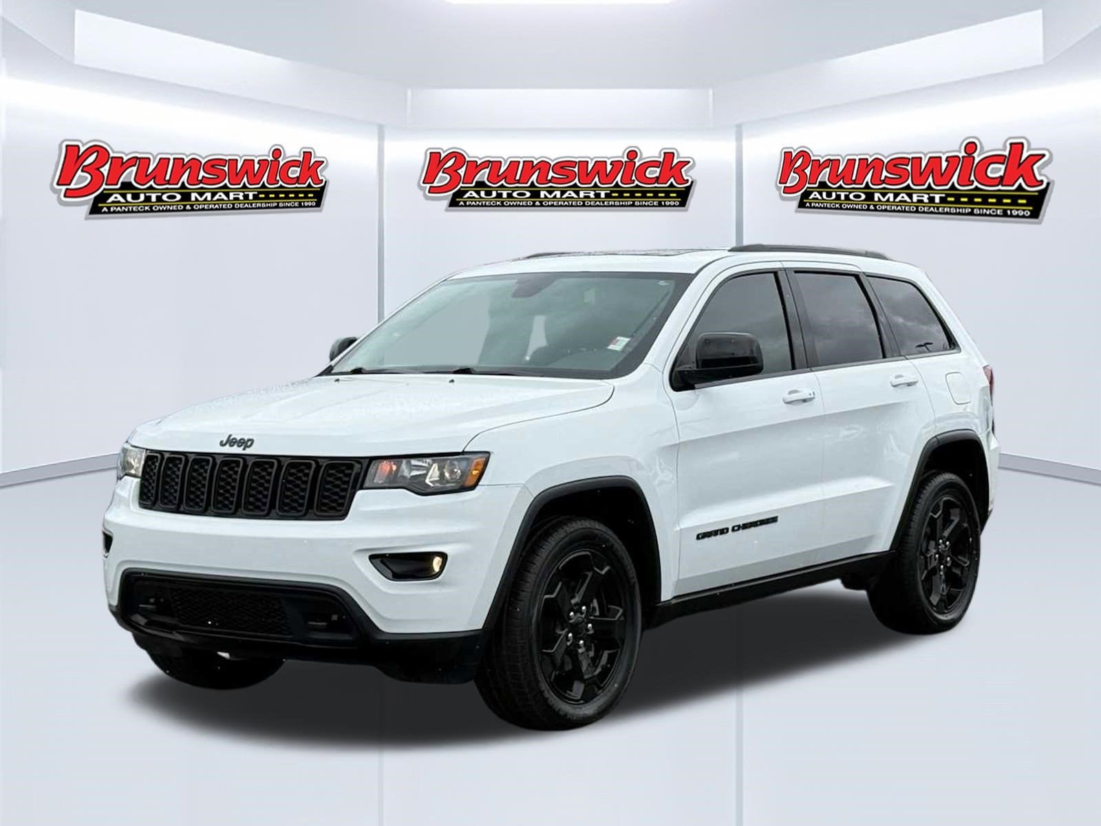 2019 Jeep Grand Cherokee Laredo 4WD