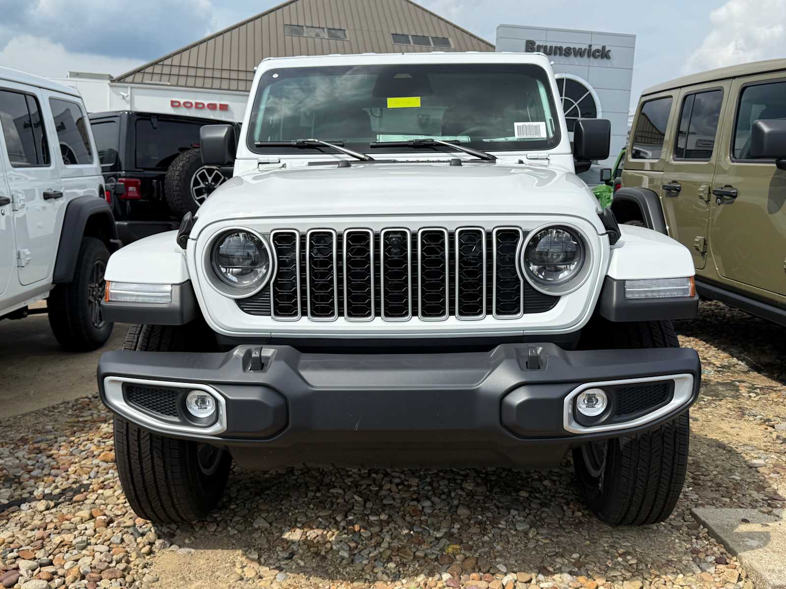 2025 Jeep Wrangler Sahara photo 2