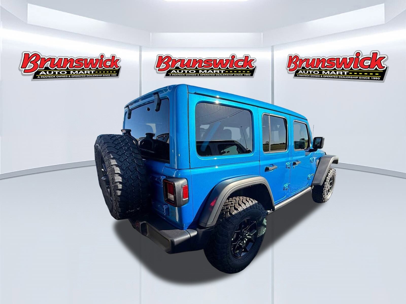 2026 Jeep Wrangler Willys Sport photo 3