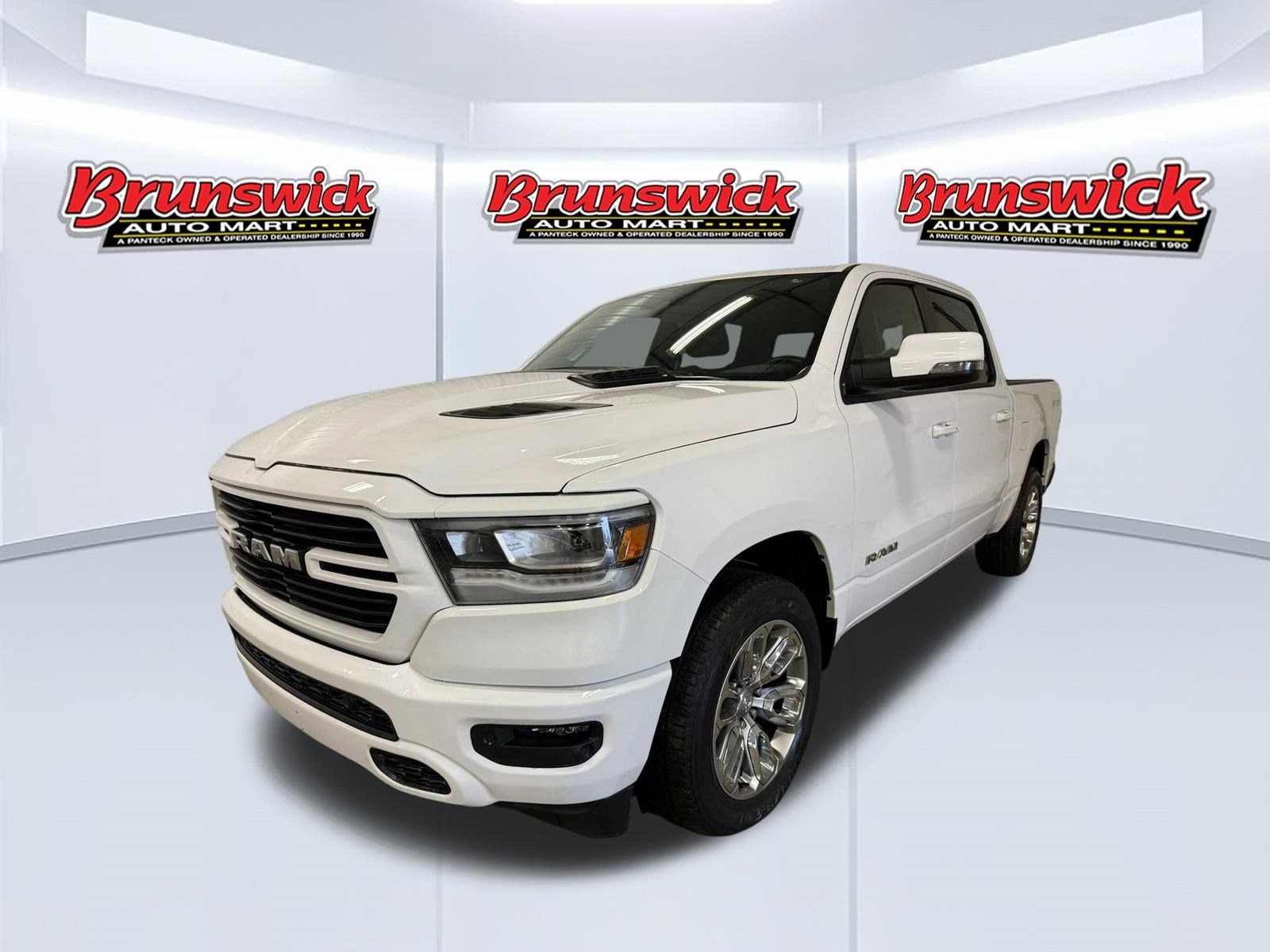 2023 Ram 1500 Truck Crew Cab 