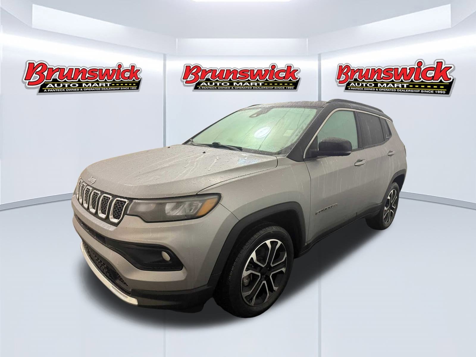 2023 Jeep Compass Limited's photo