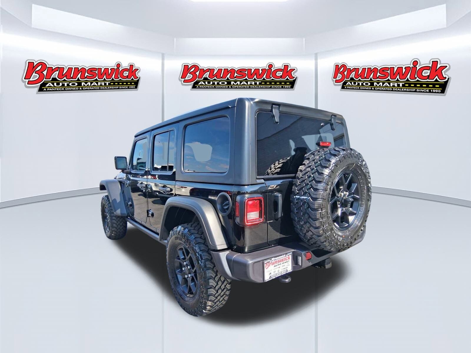 2025 Jeep Wrangler Sport photo 4
