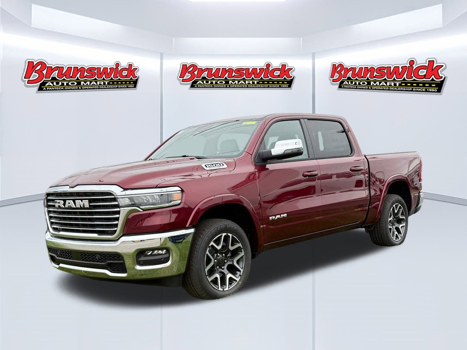 2026 RAM Ram 1500 Pickup Laramie's photo