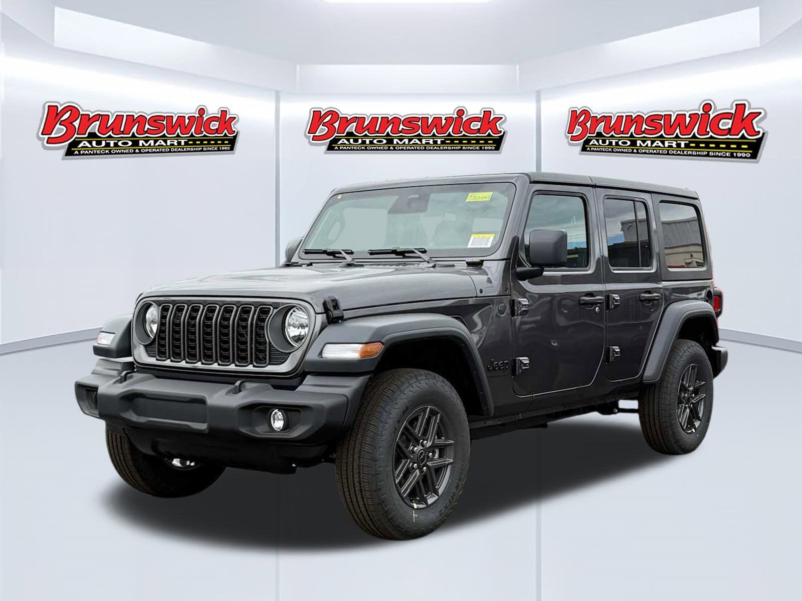 2026 Jeep Wrangler 4-Door Sport S's photo