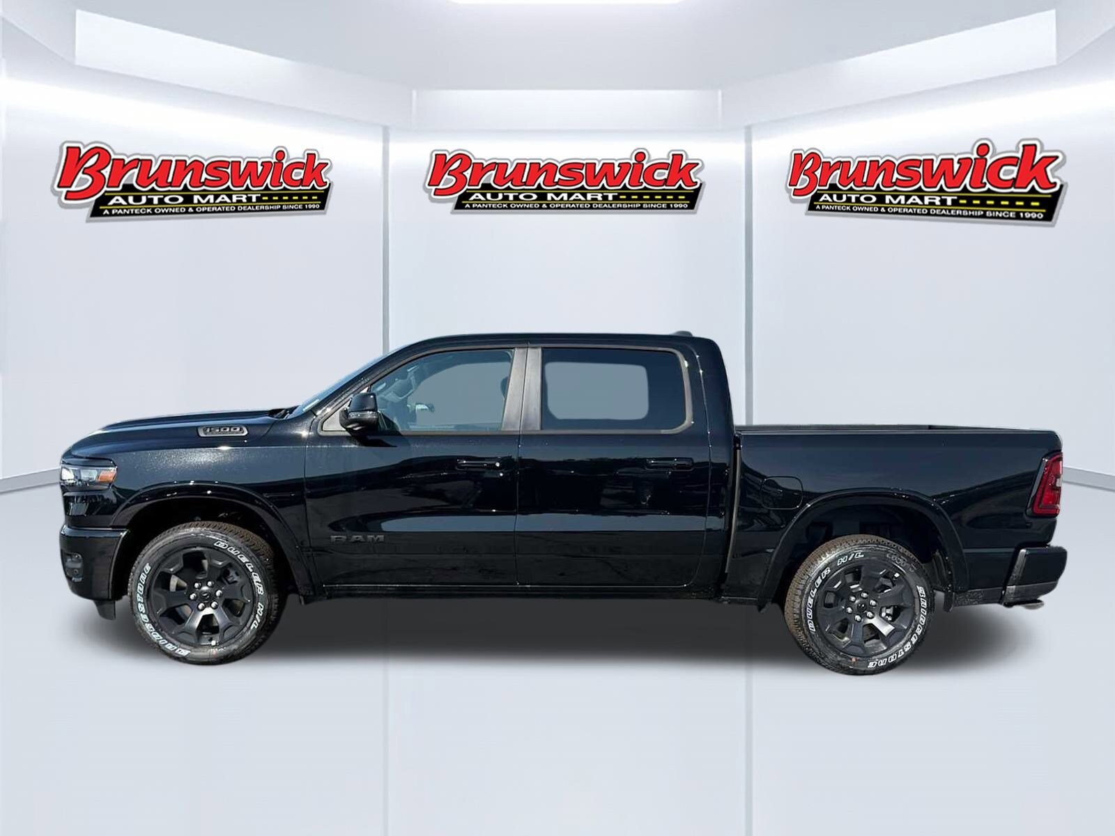 2026 Ram 1500 Big Horn photo 3
