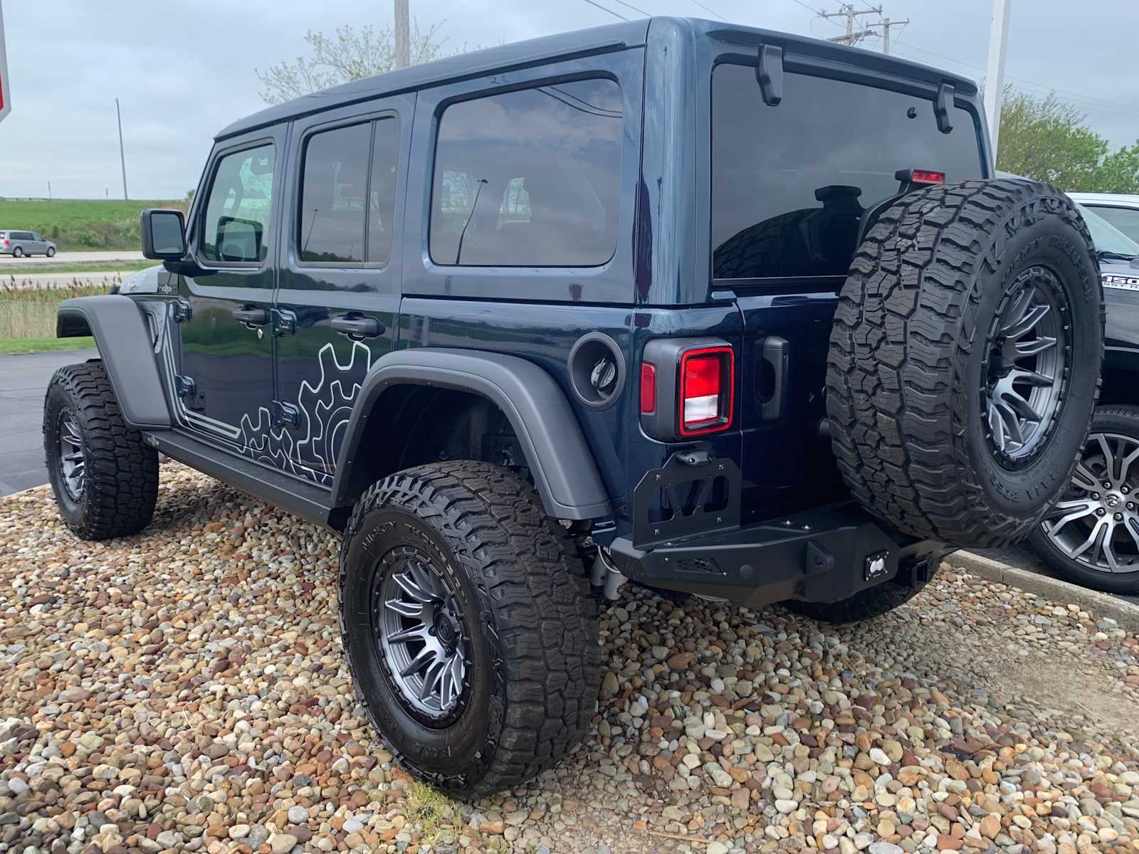 2025 Jeep Wrangler Willys photo 3