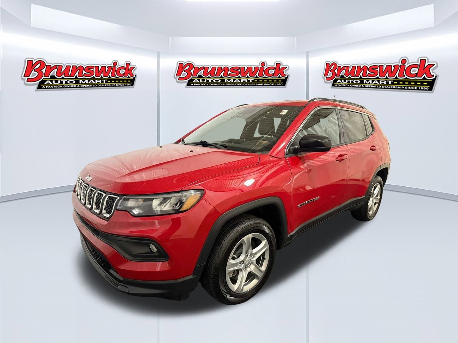 2023 Jeep Compass Latitude's photo