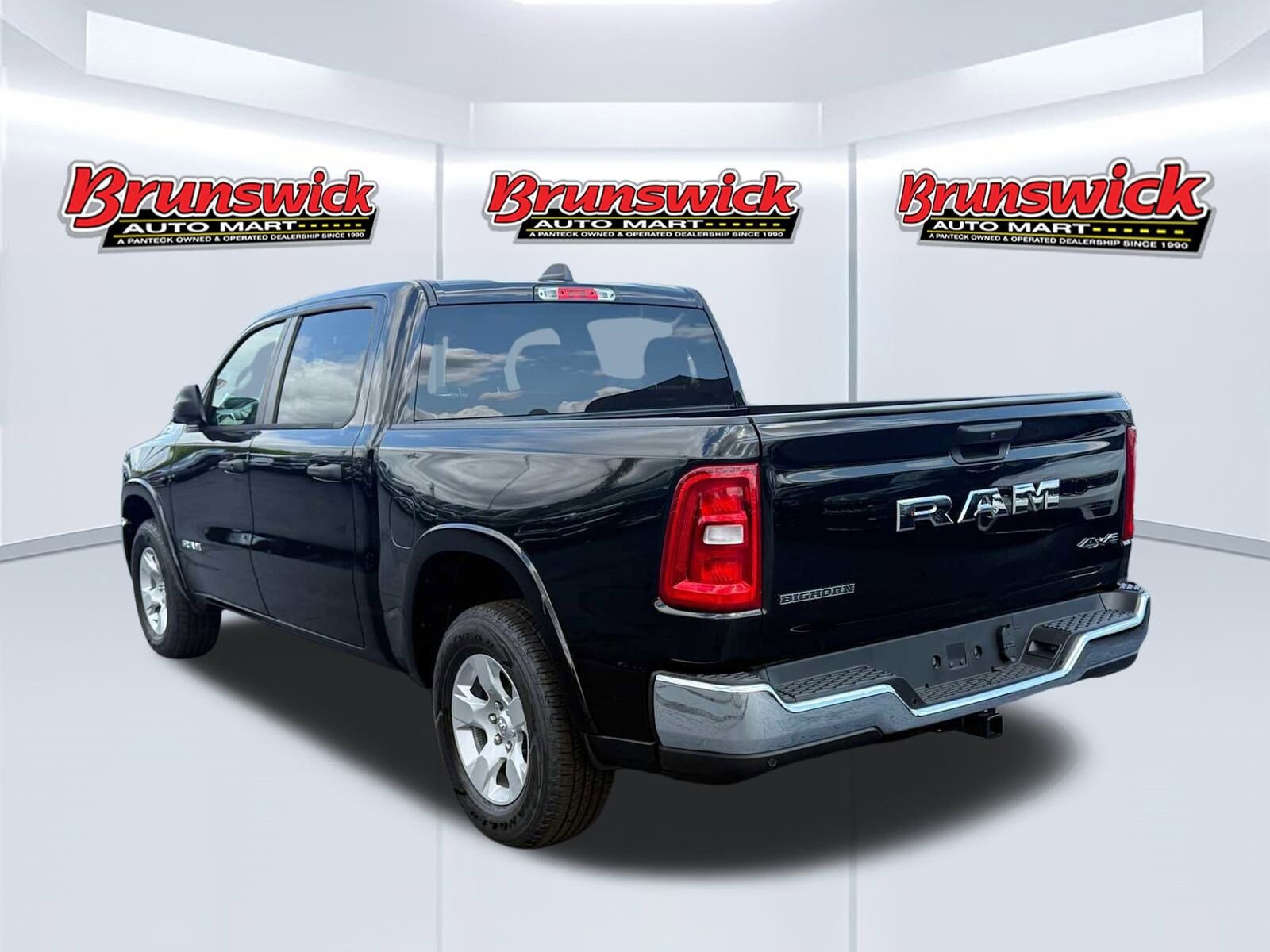 2025 Ram 1500 Big Horn photo 4