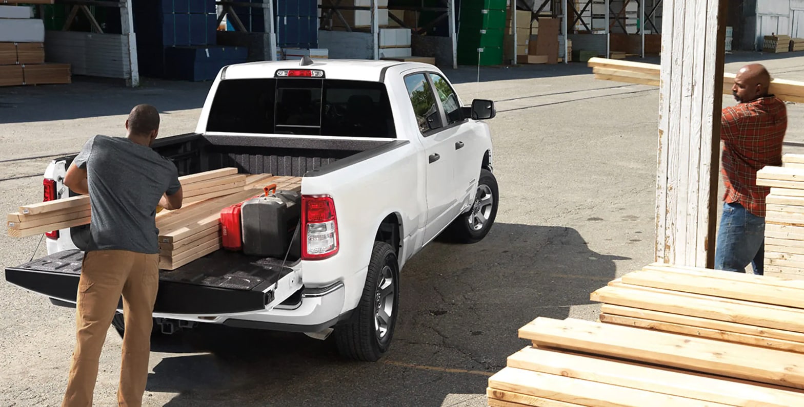 RAM 1500 loading items into the .png