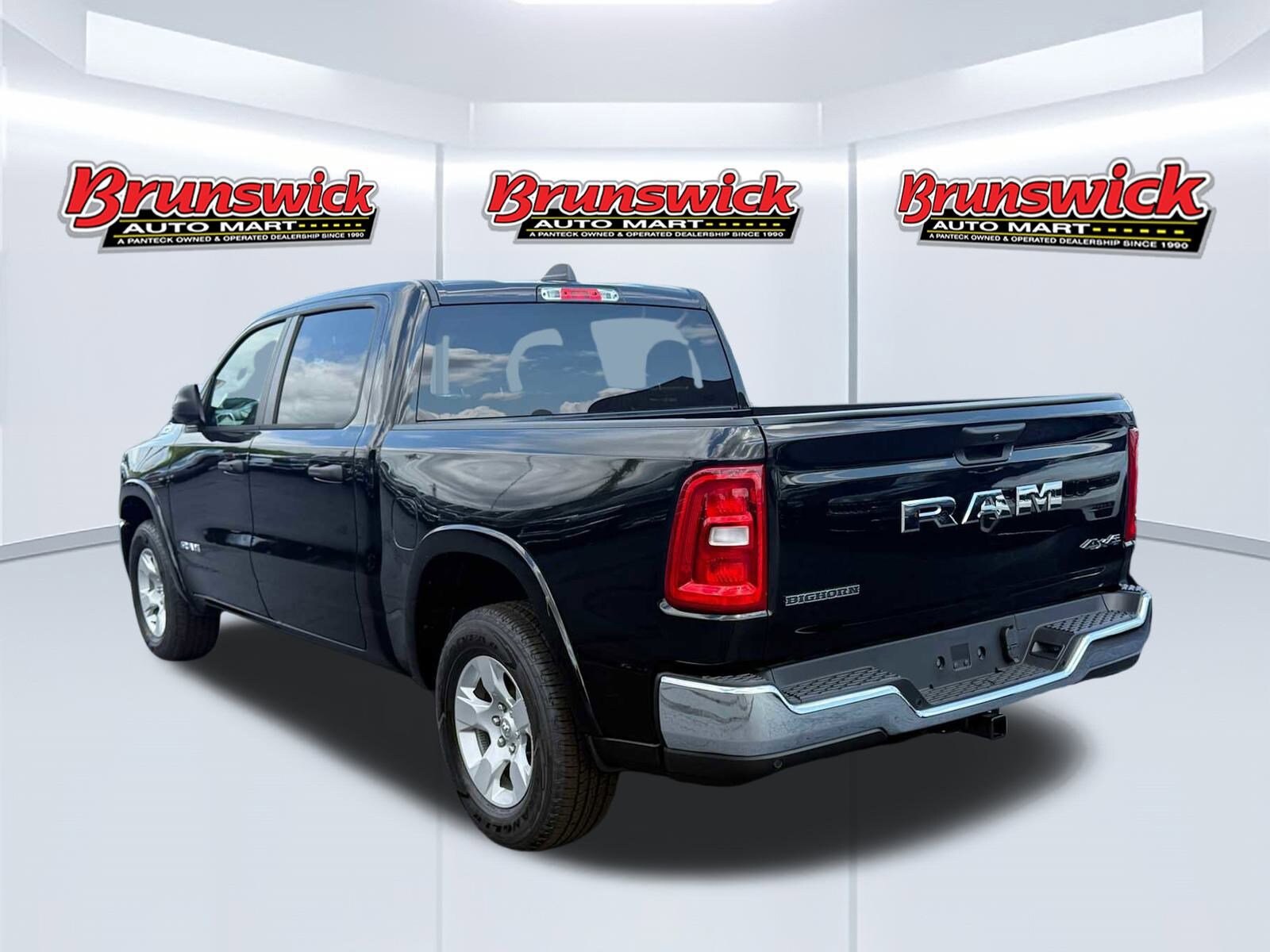 2025 Ram 1500 Big Horn photo 4