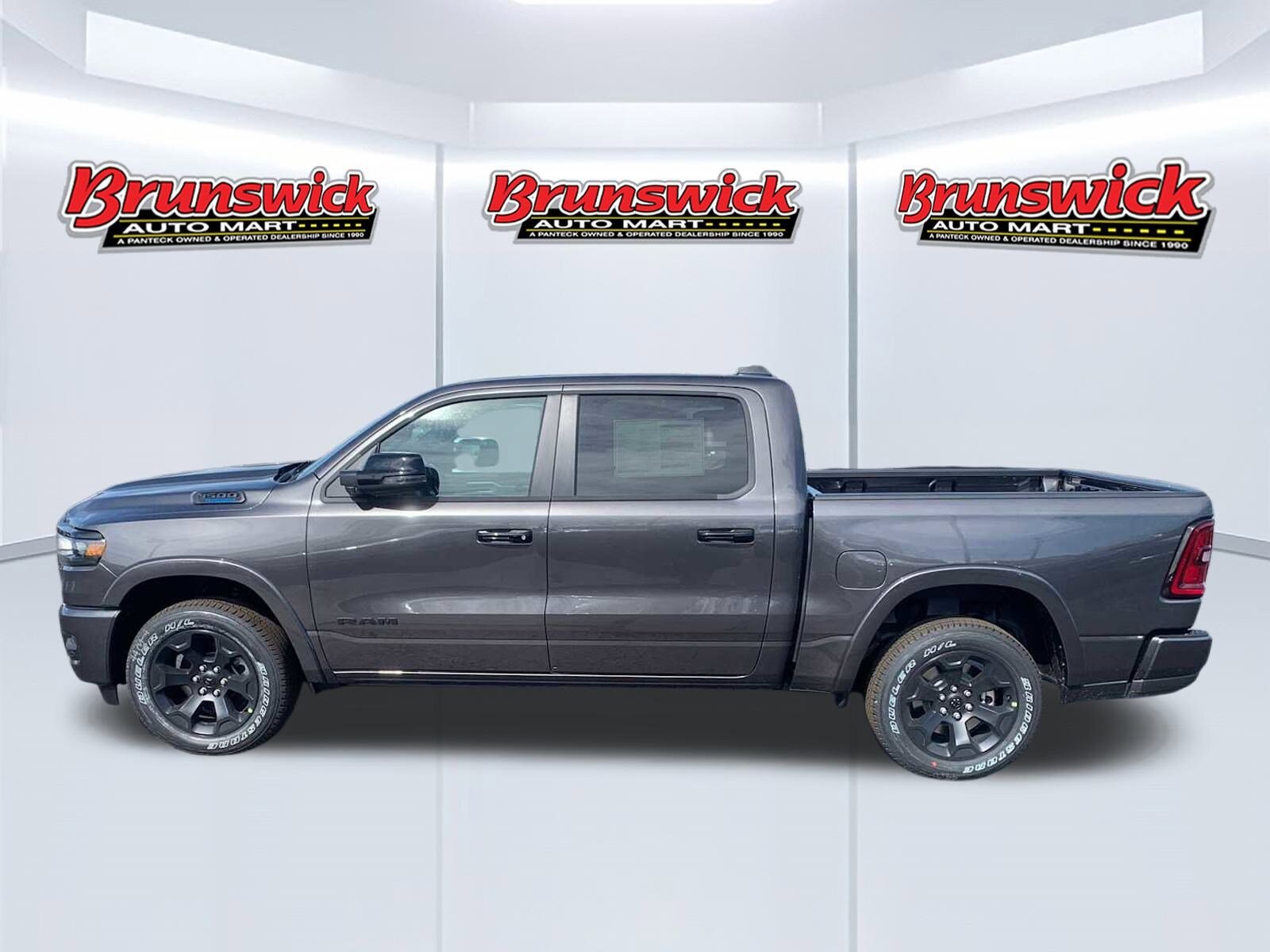 2026 Ram 1500 Big Horn photo 2