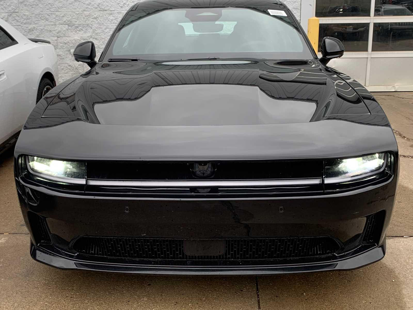 2025 Dodge Charger Daytona Scat Pack AWD photo 2