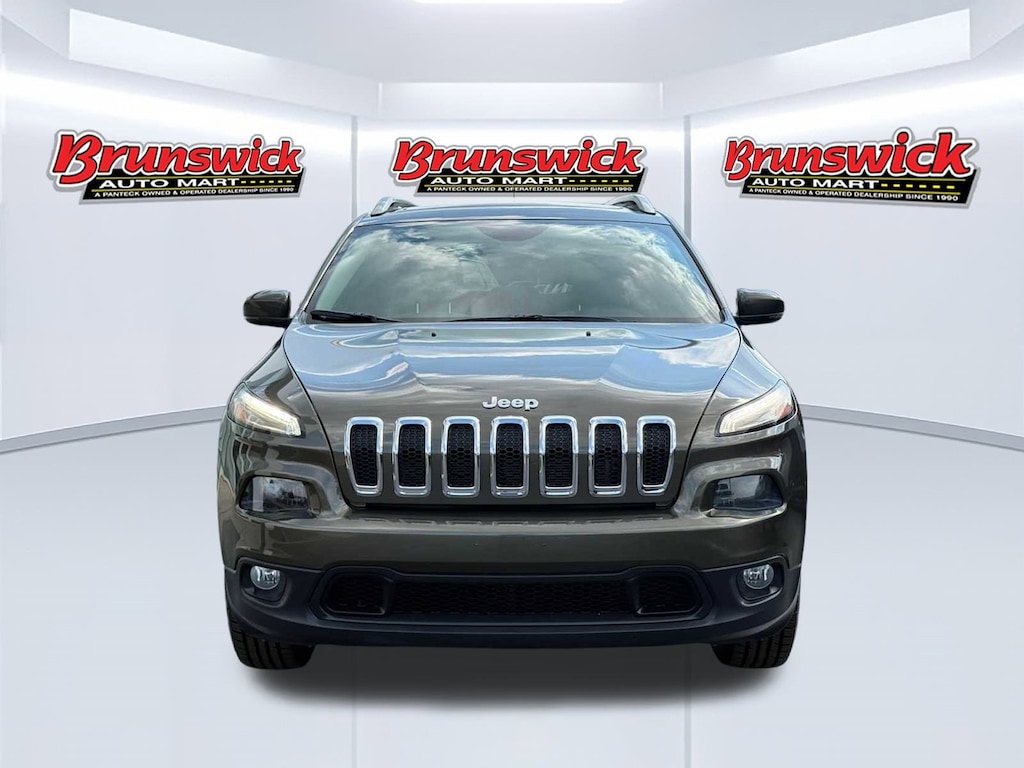 Used 2016 Jeep Cherokee Latitude 4x4 SUV