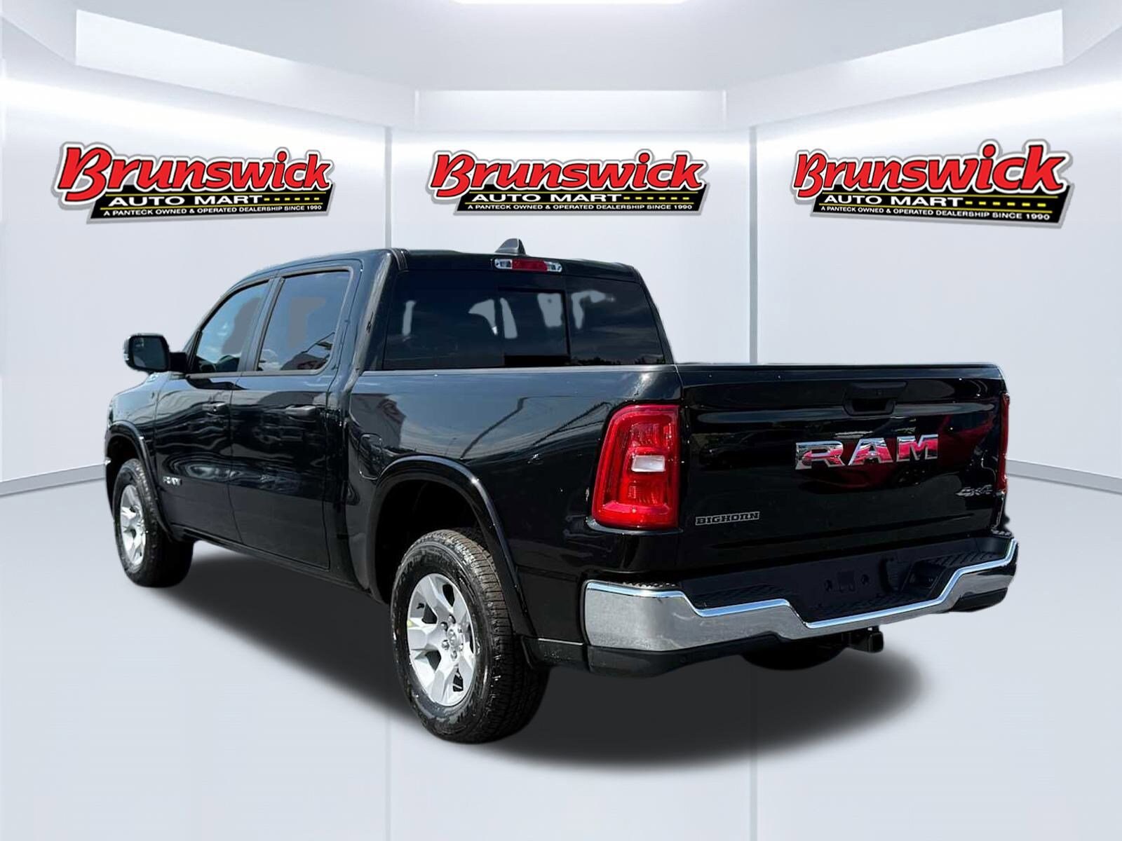 2025 Ram 1500 Big Horn photo 3