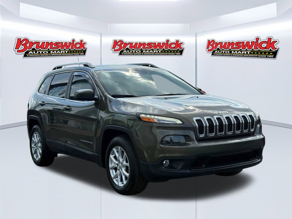 Used 2016 Jeep Cherokee Latitude 4x4 SUV