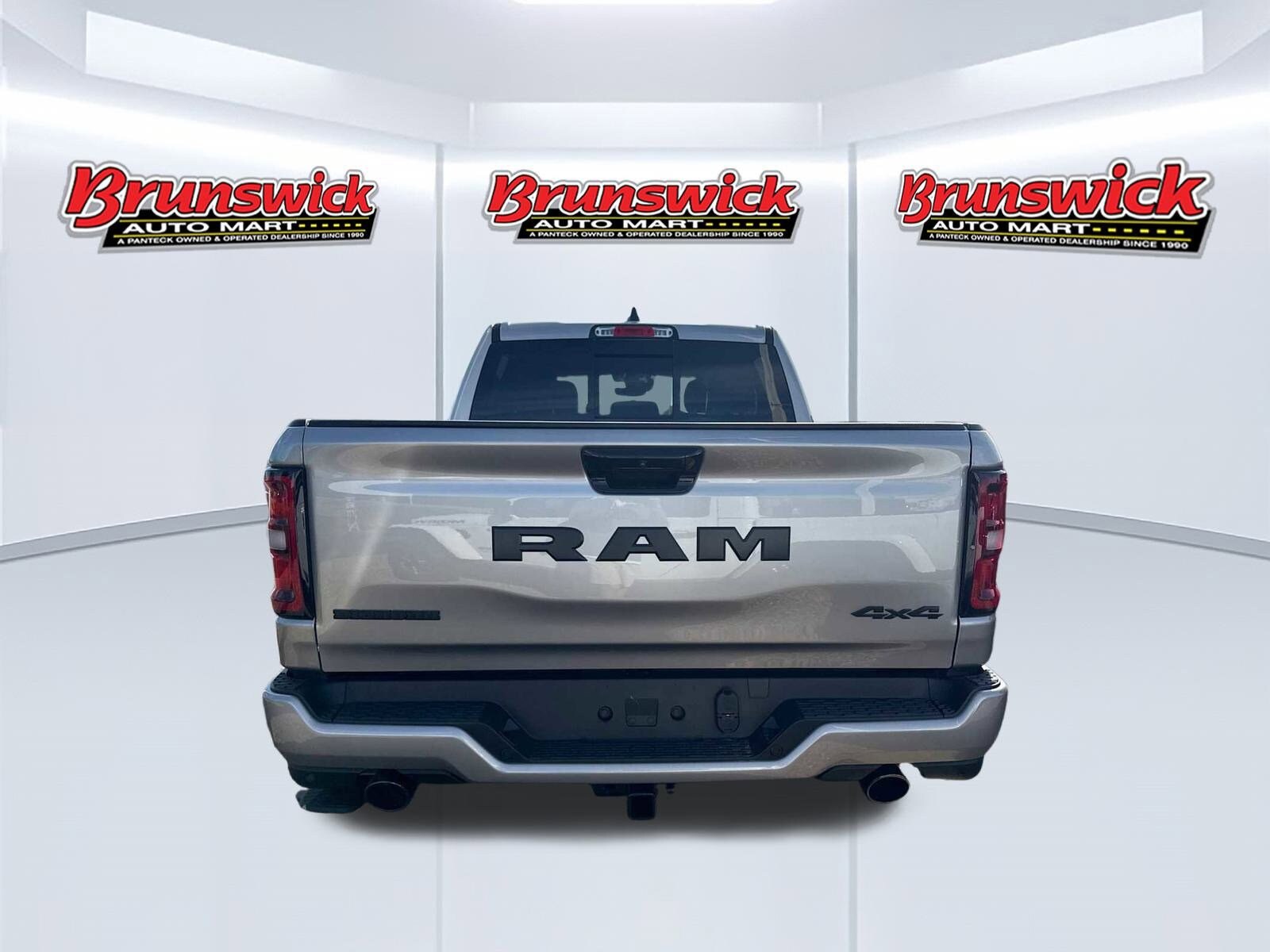 2026 Ram 1500 Big Horn photo 4