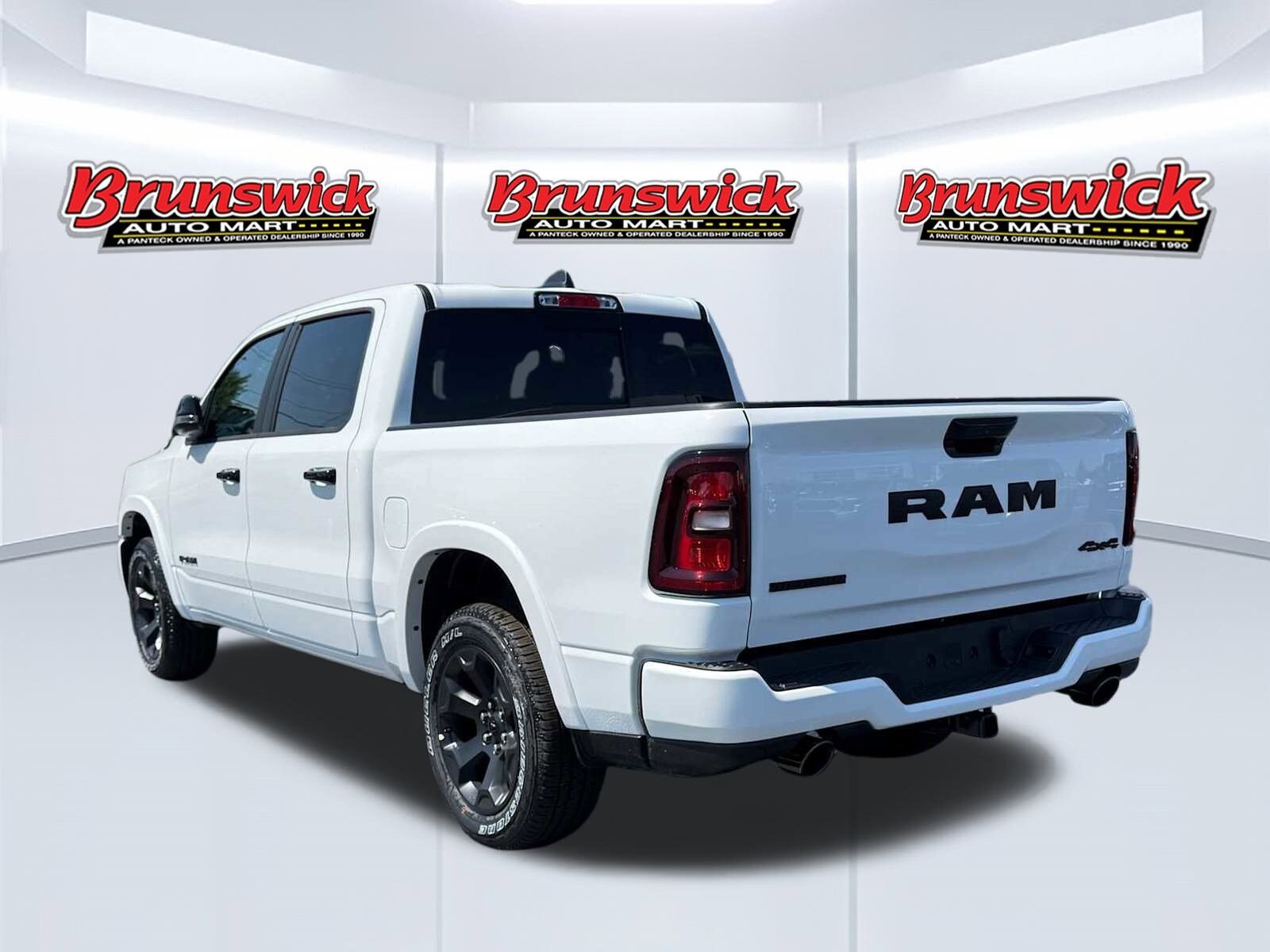 2026 Ram 1500 Big Horn photo 3