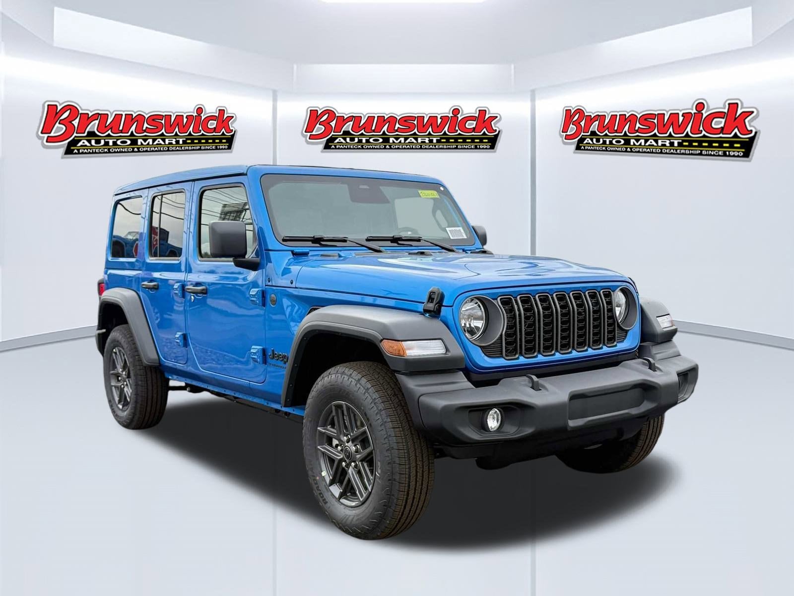 2026 Jeep Wrangler 4-Door Sport S's photo