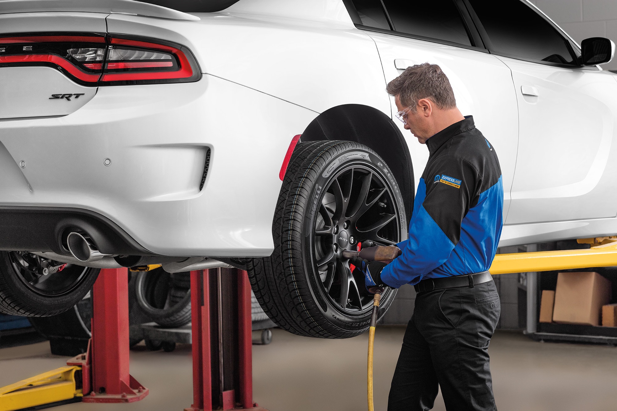 MOPAR-Service-Dodge-Charger-Wheel.jpg