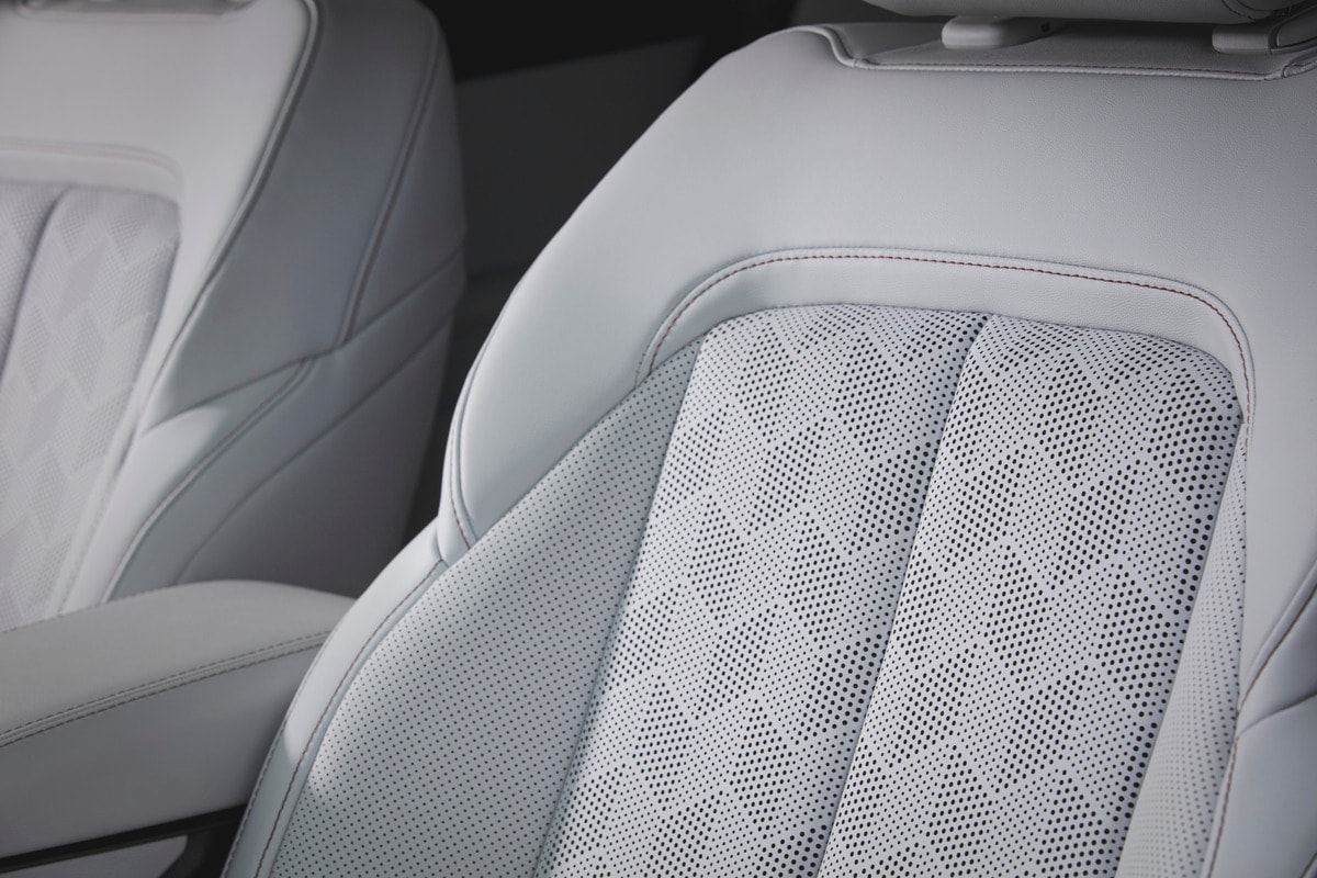 Seating of the 2026 Jeep Cherokee Overland trim