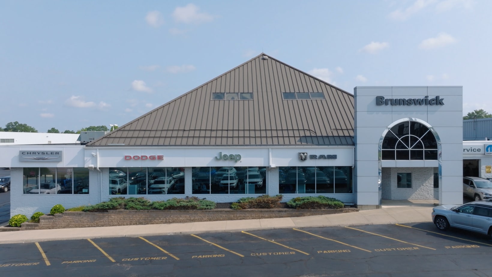 Front of Brunswick Auto Mart