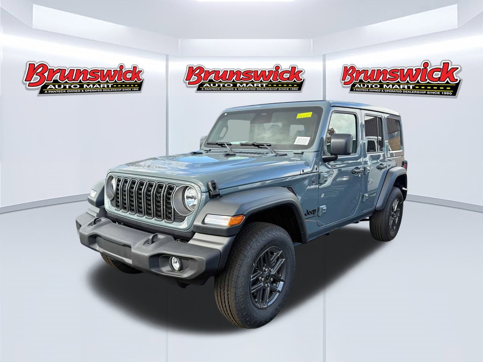 2026 Jeep Wrangler 4-Door Sport S's photo