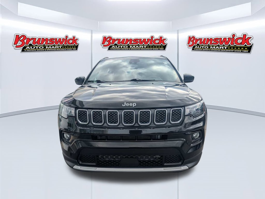 Used 2024 Jeep Compass Limited SUV