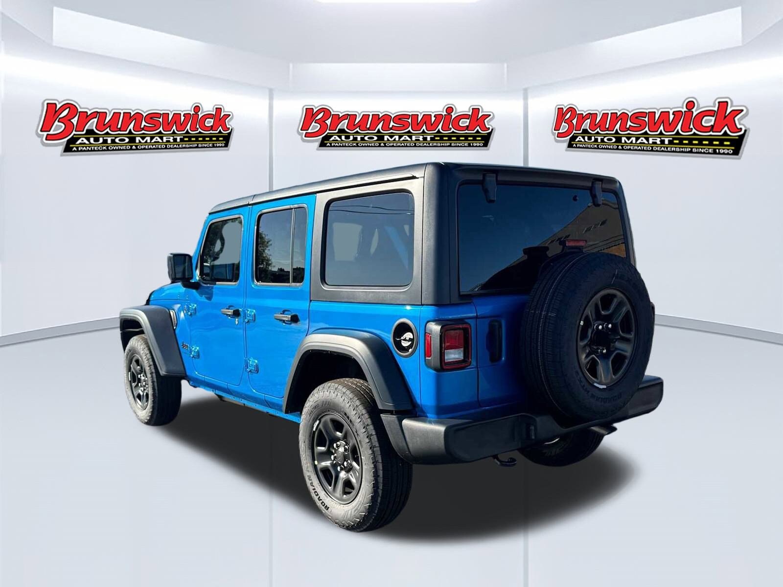 2026 Jeep Wrangler Sport photo 3